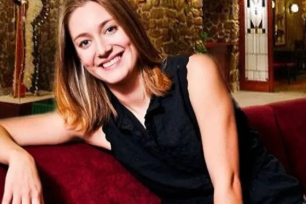 Zoe Perry Date of Birth Early Life and Career