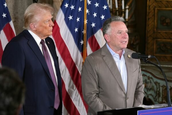Trump Witkoff's envoy the protests departures after supporting Kremlin's conversation points in Ukraine