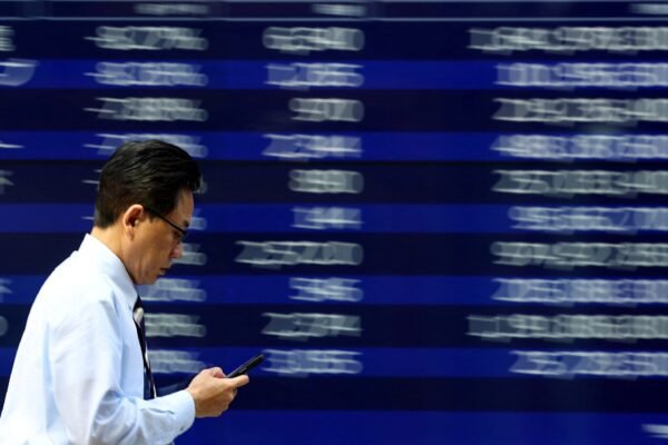 Global markets increase together with US futures Global markets increase together with US futures