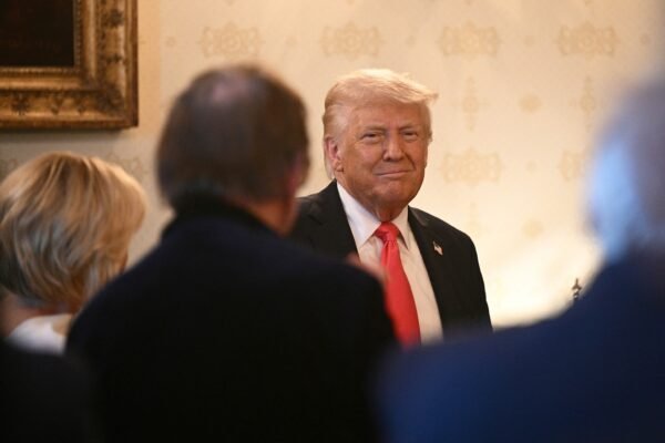 Trump Rates live updates: Trump says he is "very safe" in the commercial agreement with the EU