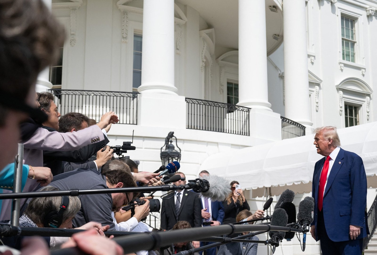 Trump says 'goes very well' after the rates of Roil's markets