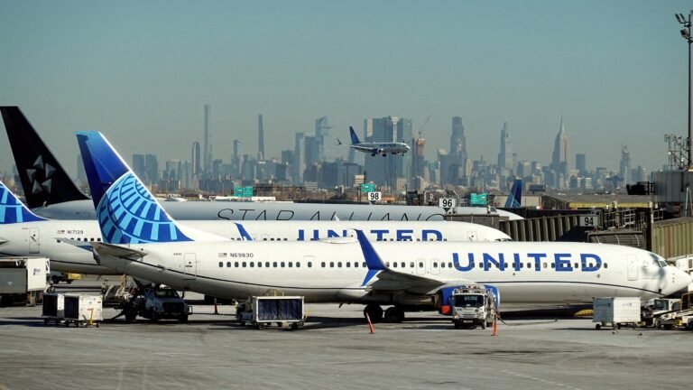 Newark airport interruption last week lasted 60-90 seconds, ATC screens darkened: Fuentes