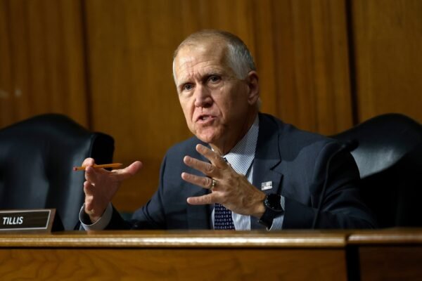 Republican senator Tillis will not apply for re -election after Trump's primary threat