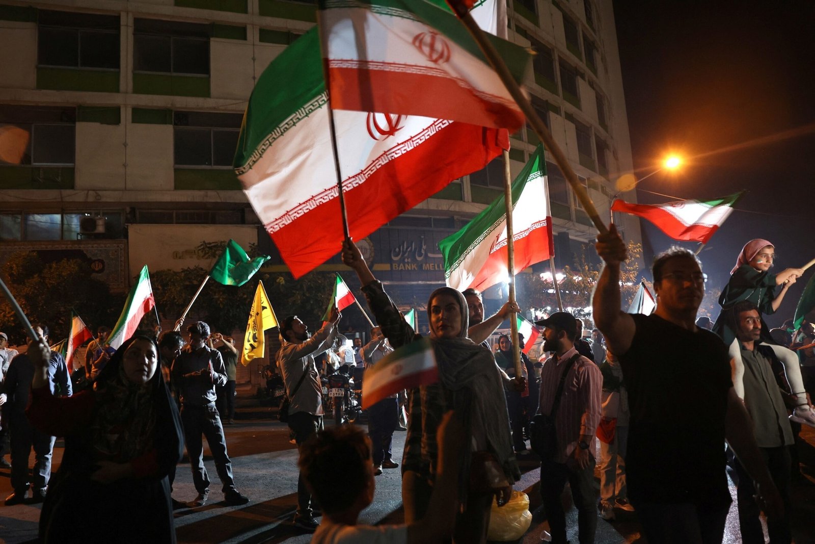 After us and Israeli attacks, some nuclear experts say that Iran could be more dangerous
