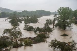 Photo: Deaths reported after floods in Texas Hill Country